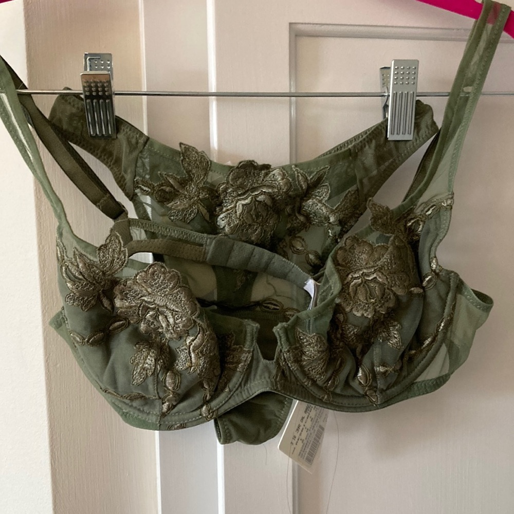 New with Tags La Perla Bralette and Thong Panty Set